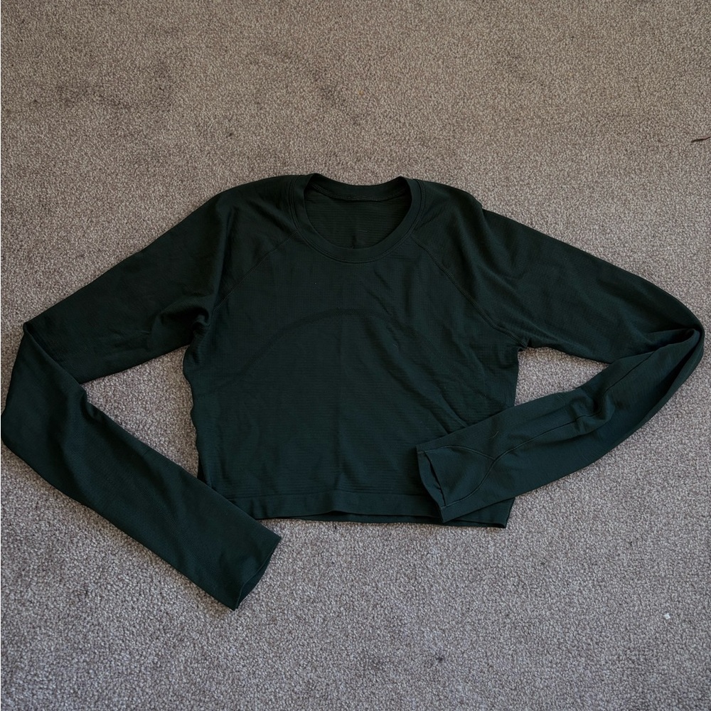 Lululemon Swiftly Tech Cropped Long Sleeve in Legacy Green Size 6